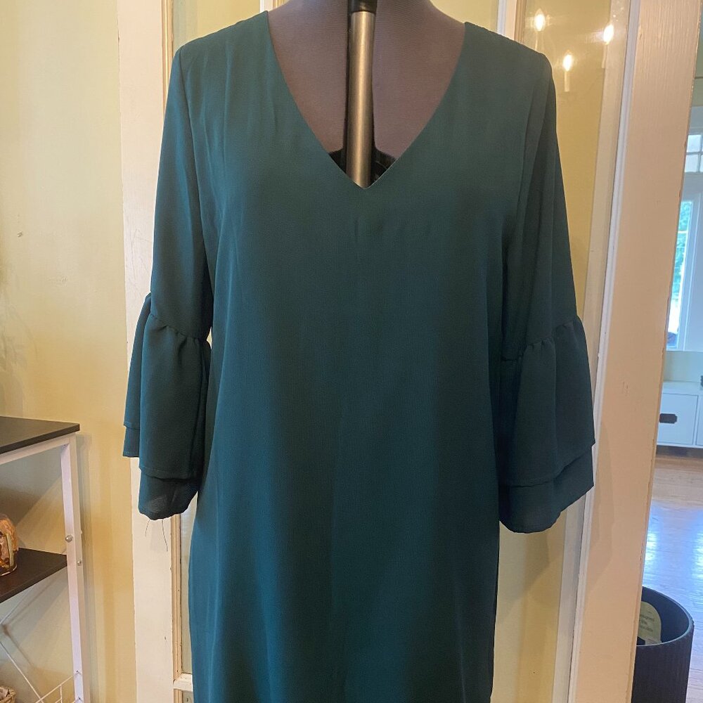 Dark Green Bell Sleeve Shift Dress
